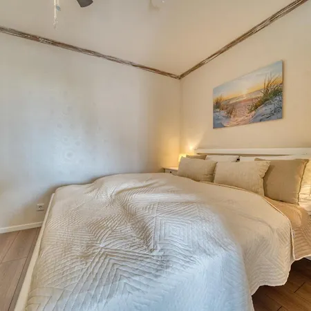 - Haus H, App 0h0304